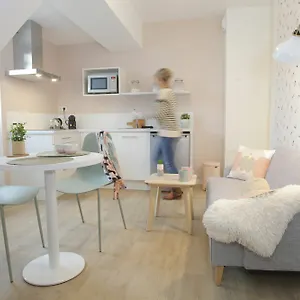Sleepinconcarneau, 200 M De La Mer, Centre-ville Pietonnier Apartment